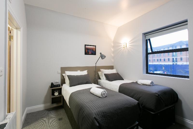 Belvilla Ilford Hill Hotel London Екстериор снимка